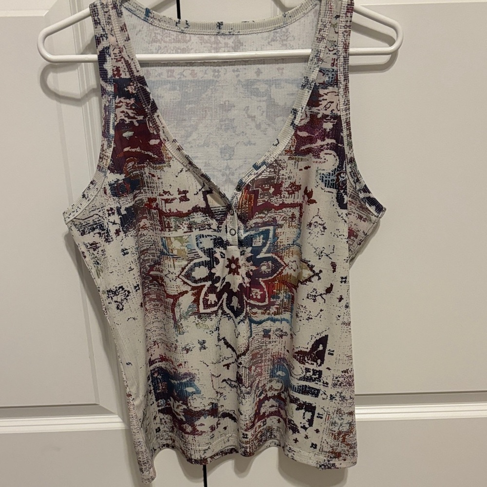 Floral Patterned Sleeveless Top